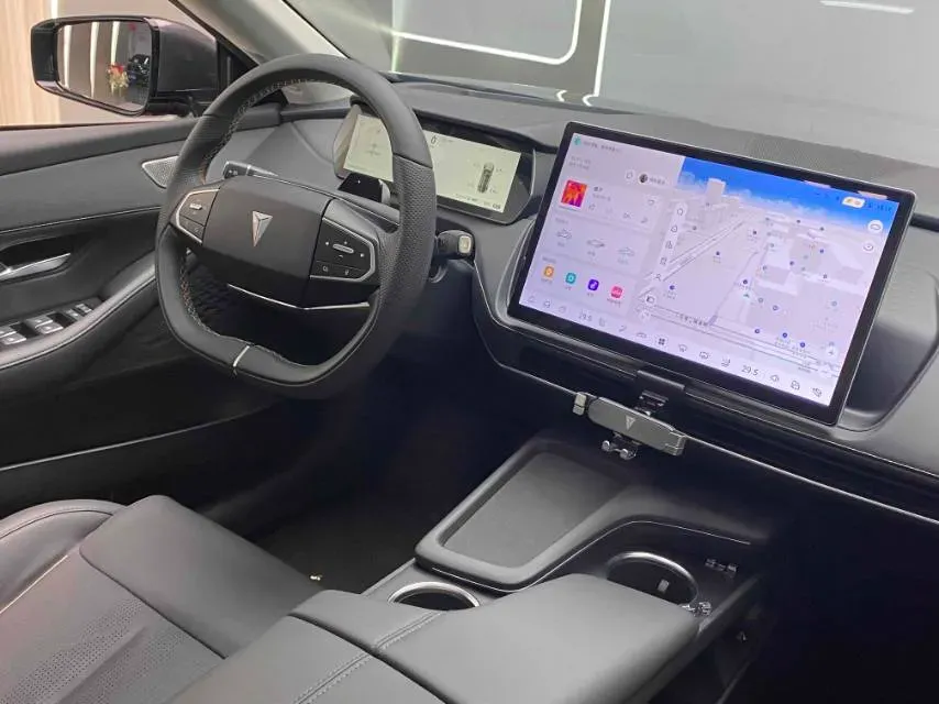 2022 DongFeng Forthing LingZhi EV BEV 68.4KWH,autocango,china used car exporter,china ev exporter,chinese used car exporter,chinese used ev exporter