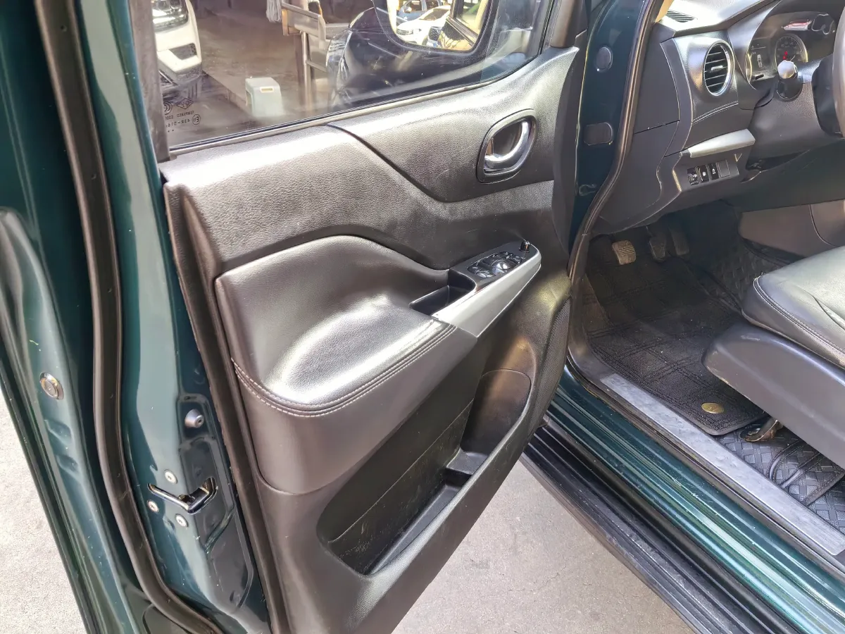 2019 Dongfeng RuiQi 6 2.5T 140HP L4 5MT,autocango,china used car exporter,china ev exporter,chinese used car exporter,chinese used ev exporter