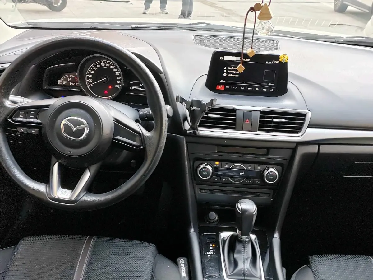 2017 Mazda 3 Axela 1.5L 117HP L4 6AT,autocango,china used car exporter,china ev exporter,chinese used car exporter,chinese used ev exporter