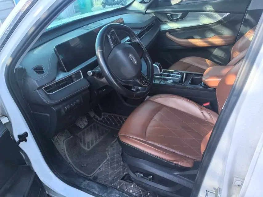 2021 Chery Tiggo 8 Plus 1.6T 197HP L4 7DCT,autocango,china used car exporter,china ev exporter,chinese used car exporter,chinese used ev exporter