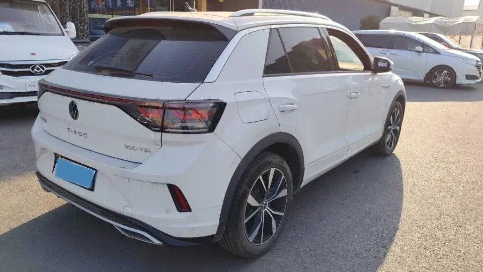 2023 Volkswagen T-Roc 1.5T 160HP L4 7DCT,autocango,china used car exporter,china ev exporter,chinese used car exporter,chinese used ev exporter