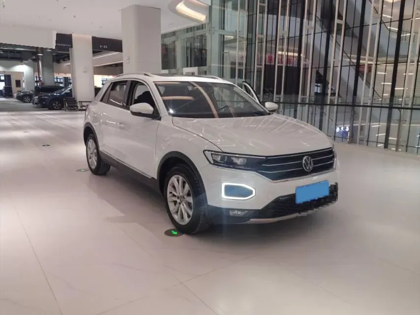 2022 Volkswagen T-Roc 1.4T 150HP L4 7DCT,autocango,china used car exporter,china ev exporter,chinese used car exporter,chinese used ev exporter