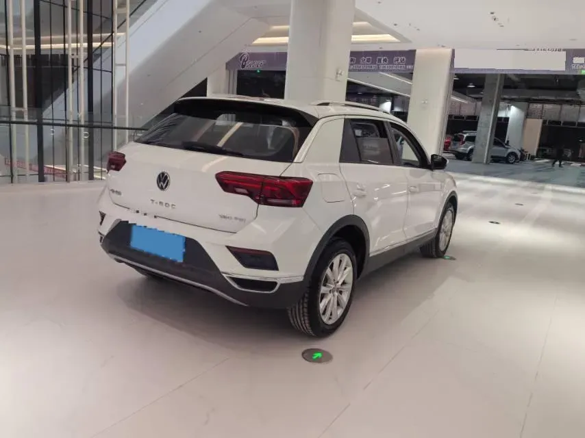 2022 Volkswagen T-Roc 1.4T 150HP L4 7DCT,autocango,china used car exporter,china ev exporter,chinese used car exporter,chinese used ev exporter