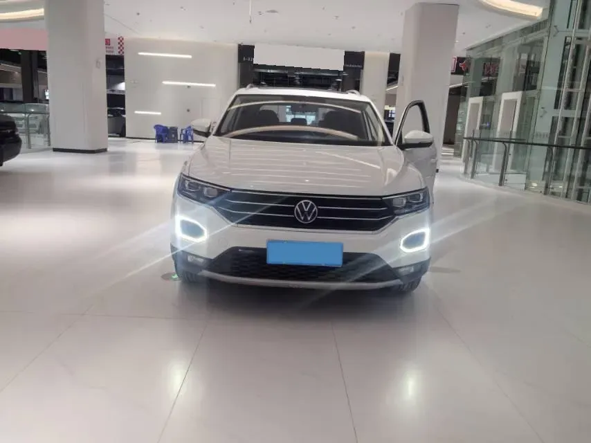2022 Volkswagen T-Roc 1.4T 150HP L4 7DCT,autocango,china used car exporter,china ev exporter,chinese used car exporter,chinese used ev exporter