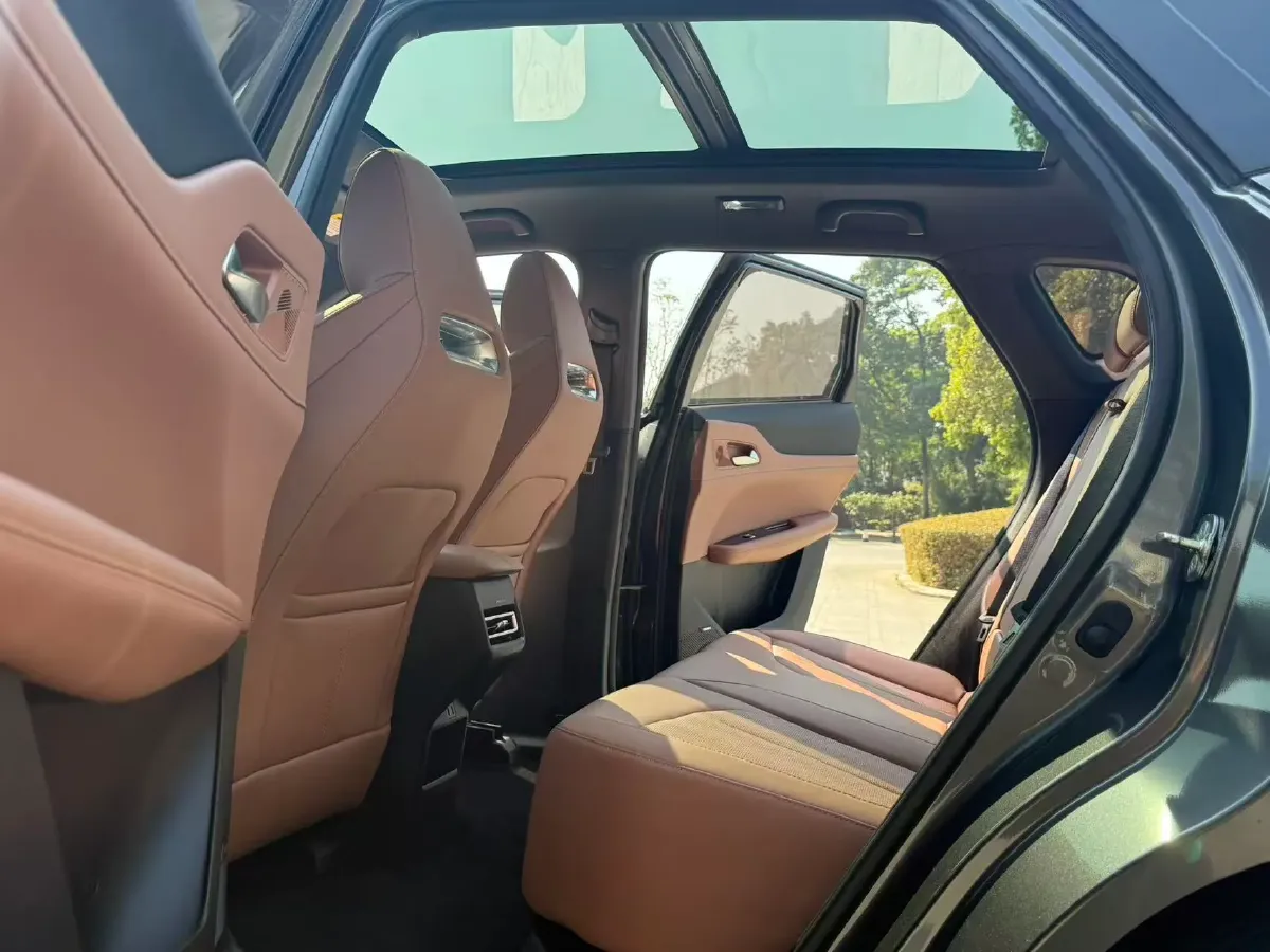 2025 ChangAn UNI-Z 1.5T 188HP L4 7DCT,autocango,china used car exporter,china ev exporter,chinese used car exporter,chinese used ev exporter