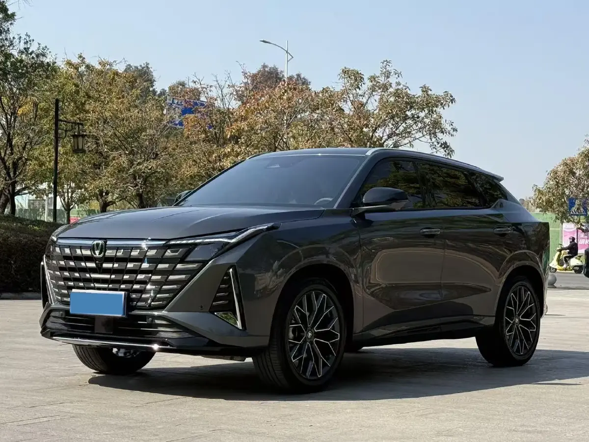 2025 ChangAn UNI-Z 1.5T 188HP L4 7DCT