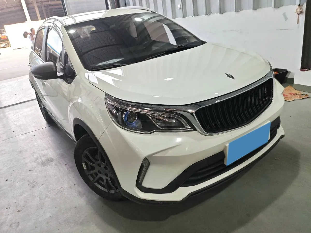 2022 Livan X3 PRO 1.5L 113HP L4 5MT,autocango,china used car exporter,china ev exporter,chinese used car exporter,chinese used ev exporter