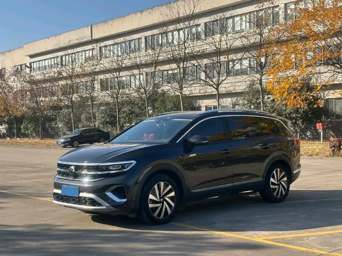 2021 Volkswagen Talagon 2.0T 220HP L4 7DCT
