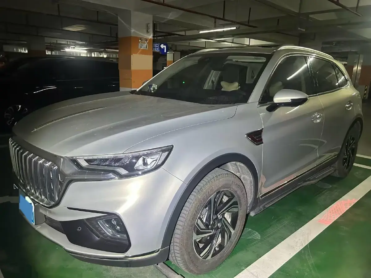 2022 HongQi HS5 2.0T 224HP L4 6AT
