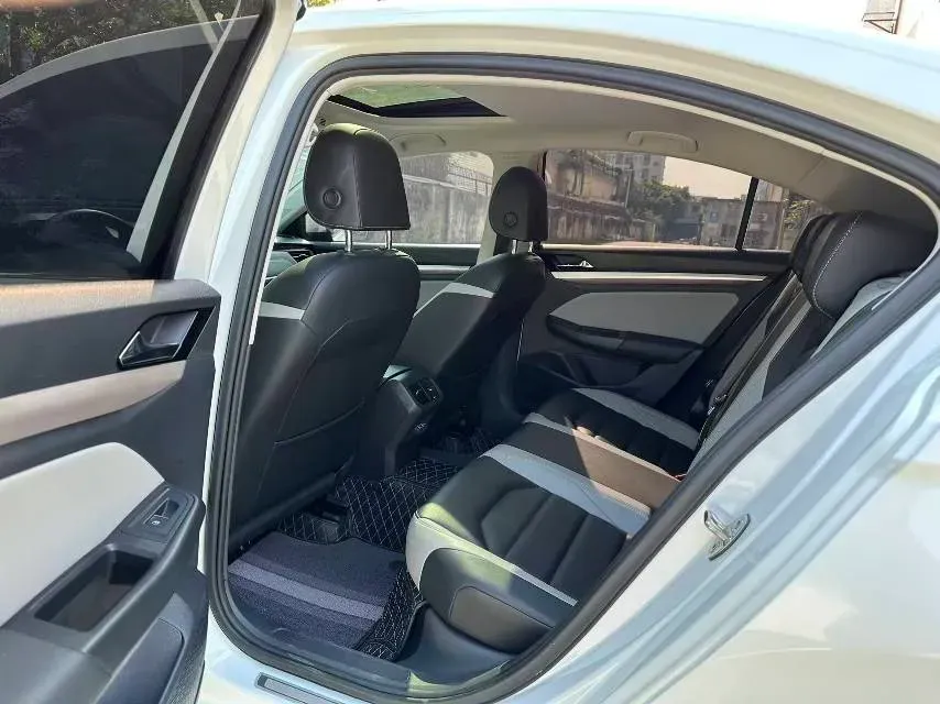 2023 Volkswagen Bora 1.5T 160HP L4 7DCT,autocango,china used car exporter,china ev exporter,chinese used car exporter,chinese used ev exporter
