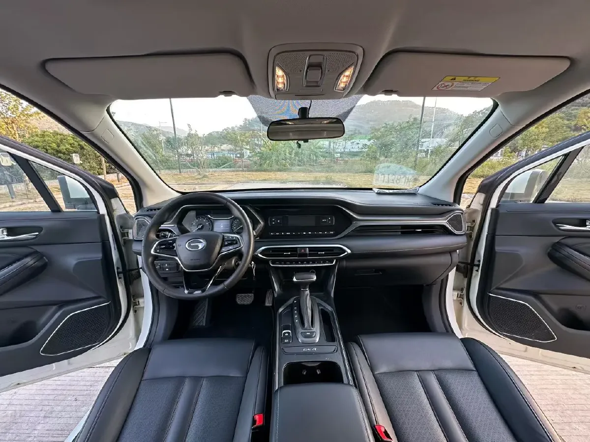 2020 GAC Trumpchi GS4 1.5T 169HP L4 6AT,autocango,china used car exporter,china ev exporter,chinese used car exporter,chinese used ev exporter