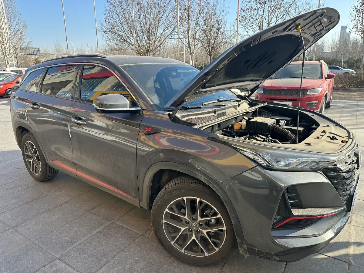 2022 ChangAn CS75 Plus 1.5T 178HP L4 6AT,autocango,china used car exporter,china ev exporter,chinese used car exporter,chinese used ev exporter