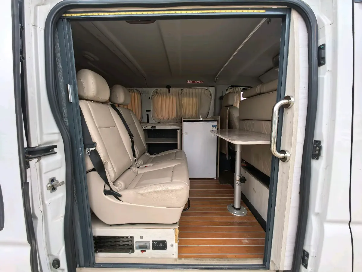 2021 DongFeng DFAC YuFeng 2.4T 140HP L4 6MT,autocango,china used car exporter,china ev exporter,chinese used car exporter,chinese used ev exporter