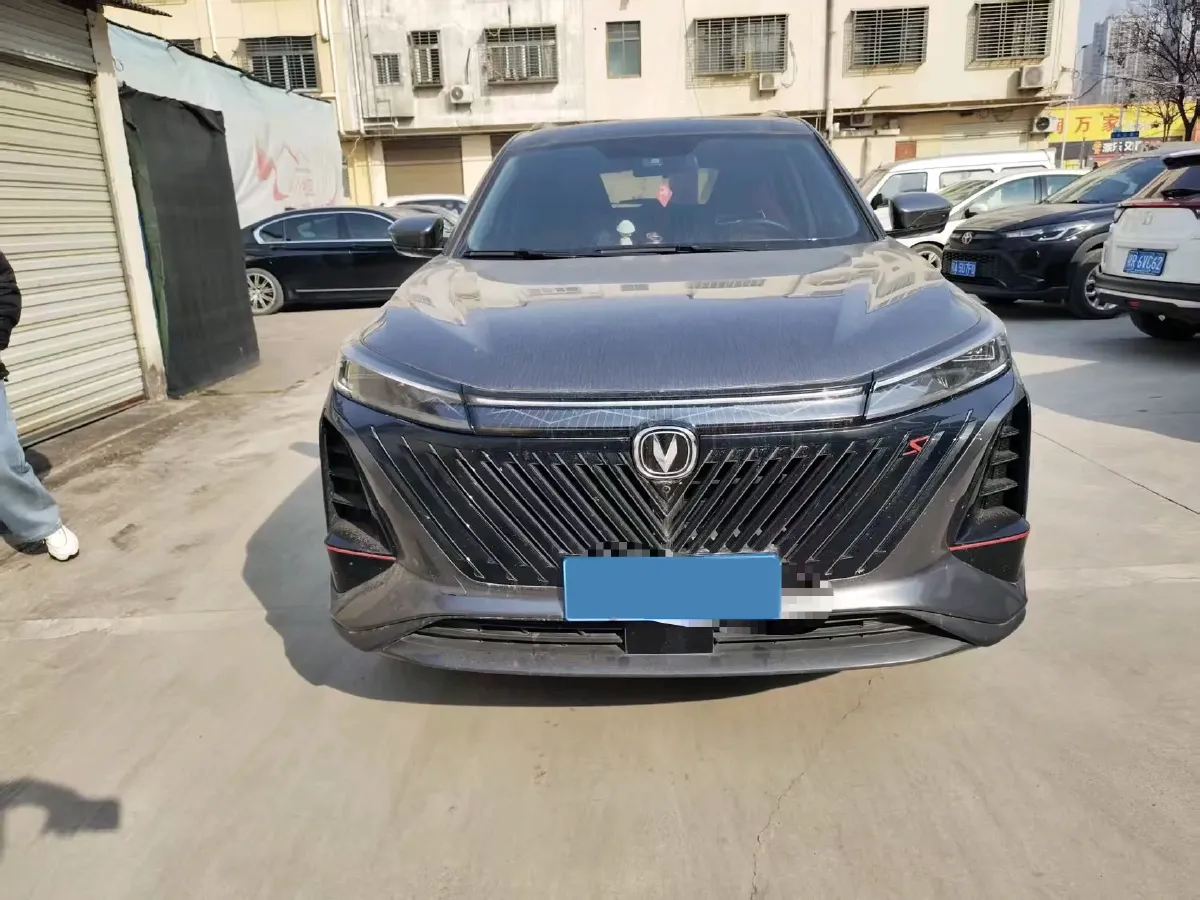 2022 ChangAn CS75 Plus 1.5T 188HP L4 8AT,autocango,china used car exporter,china ev exporter,chinese used car exporter,chinese used ev exporter