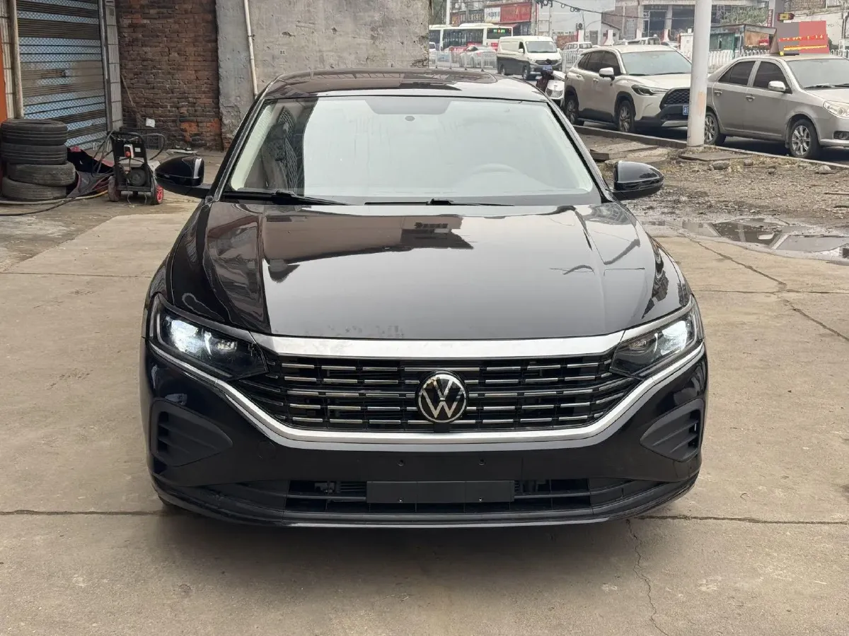 2023 Volkswagen Passat 1.4T 150HP L4 7DCT,autocango,china used car exporter,china ev exporter,chinese used car exporter,chinese used ev exporter