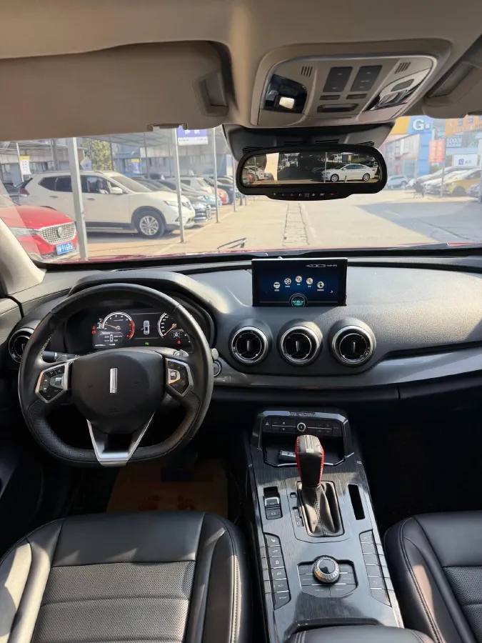 2017 WEY VV7 2.0T 234HP L4 7DCT,autocango,china used car exporter,china ev exporter,chinese used car exporter,chinese used ev exporter