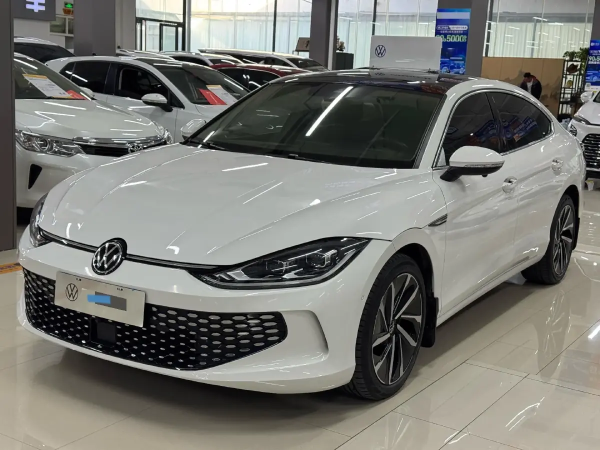 2022 Skoda Superb 2.0T 186HP L4 7DCT