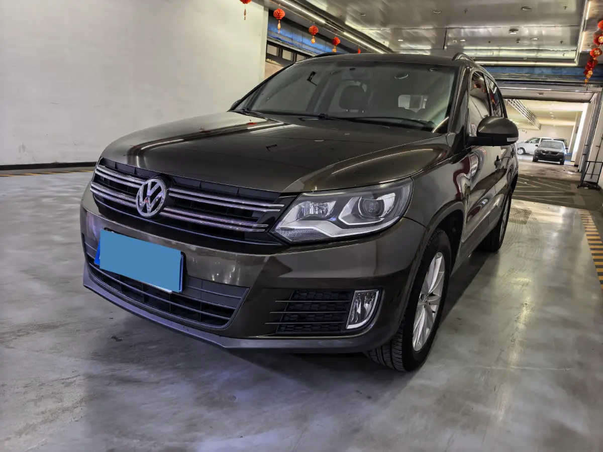 2016 Volkswagen Touran 1.4T 150HP L4 7DCT