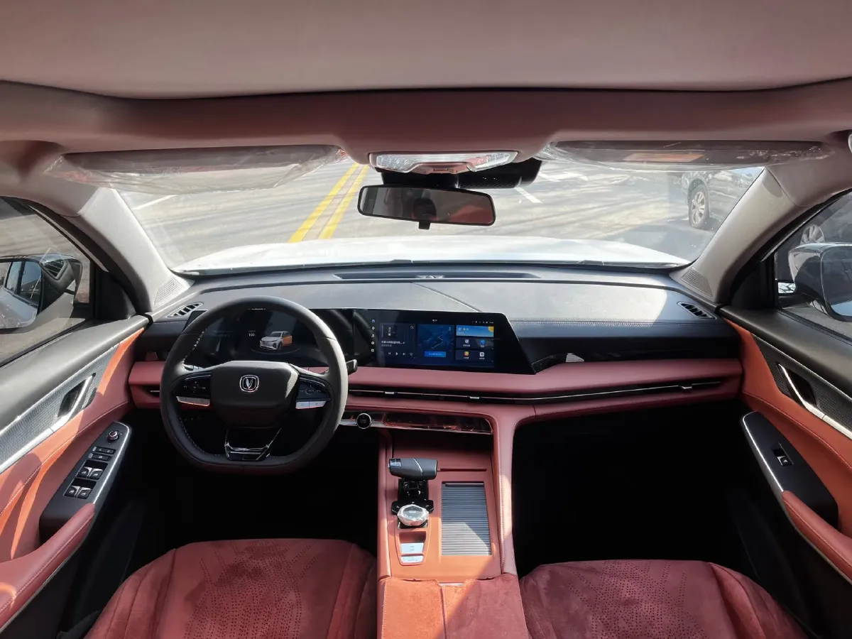 2025 ChangAn CS75 Plus 1.5T 188HP L4 8AT,autocango,china used car exporter,china ev exporter,chinese used car exporter,chinese used ev exporter