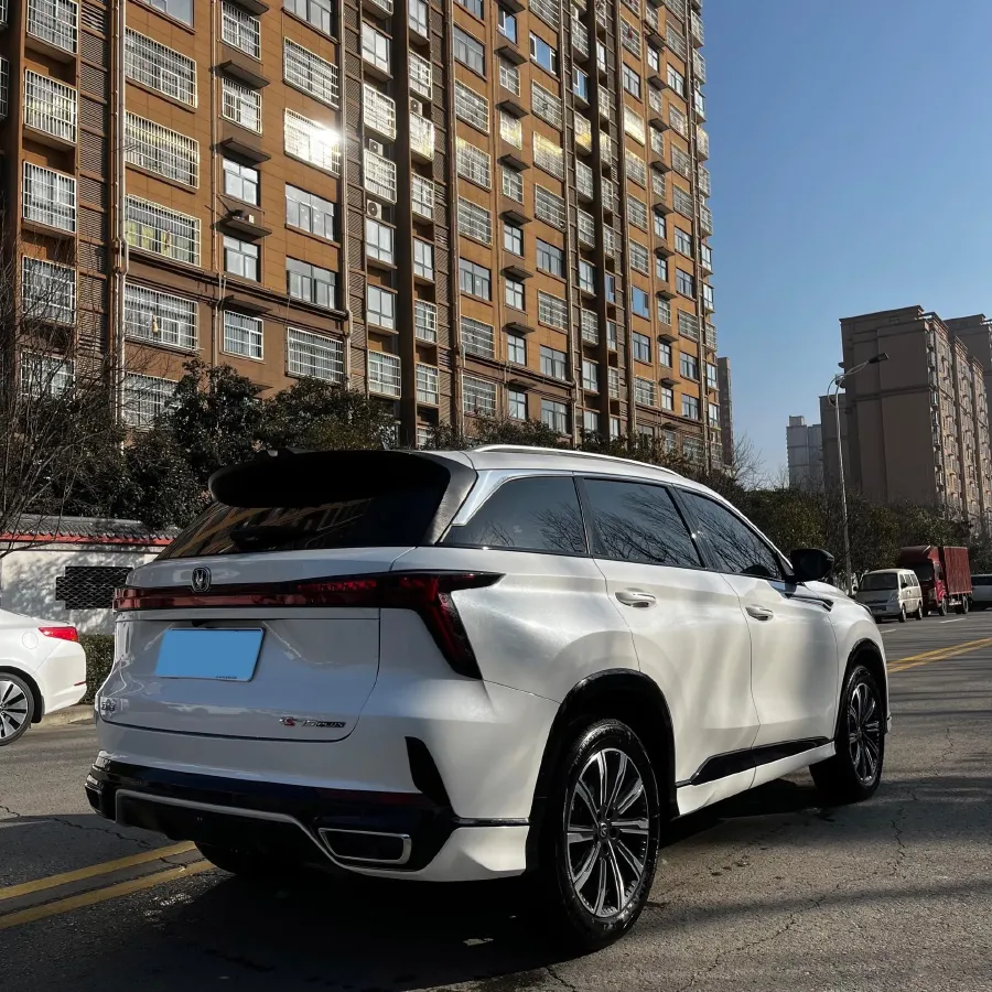 2025 ChangAn CS75 Plus 1.5T 188HP L4 8AT,autocango,china used car exporter,china ev exporter,chinese used car exporter,chinese used ev exporter