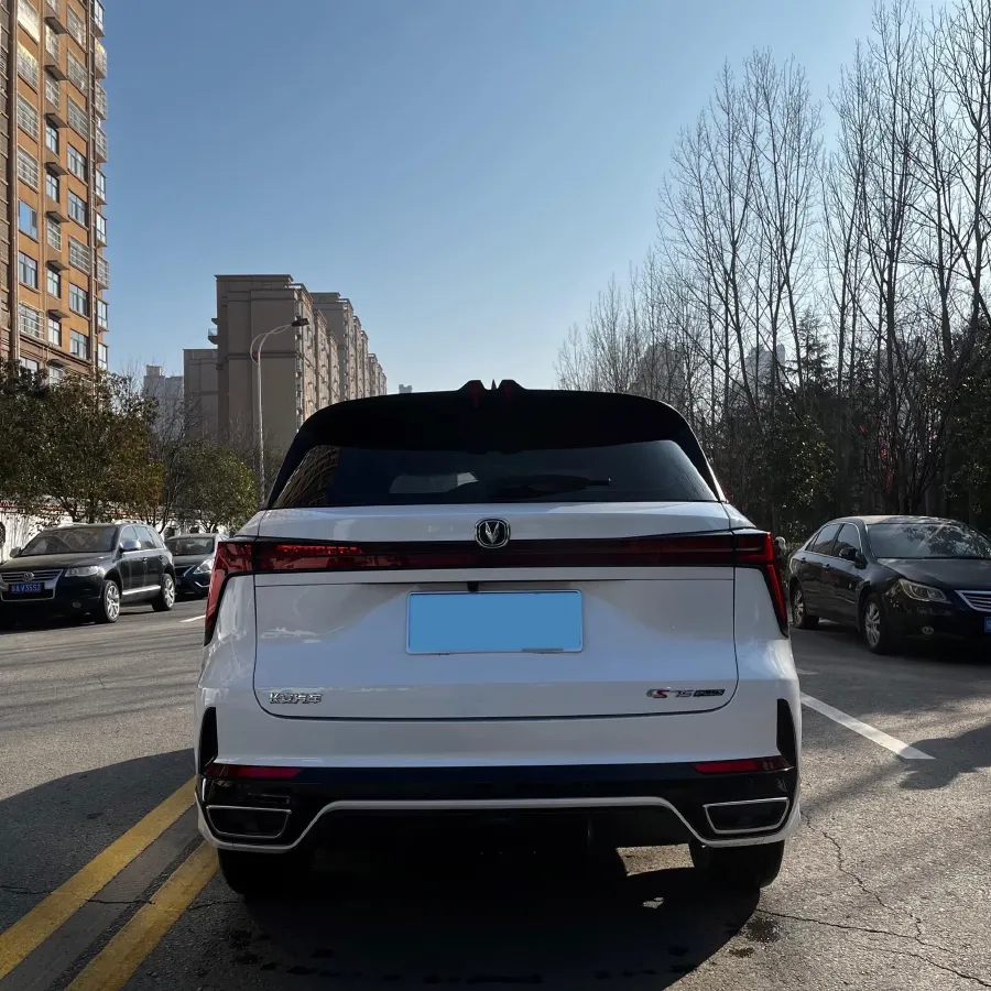 2025 ChangAn CS75 Plus 1.5T 188HP L4 8AT,autocango,china used car exporter,china ev exporter,chinese used car exporter,chinese used ev exporter