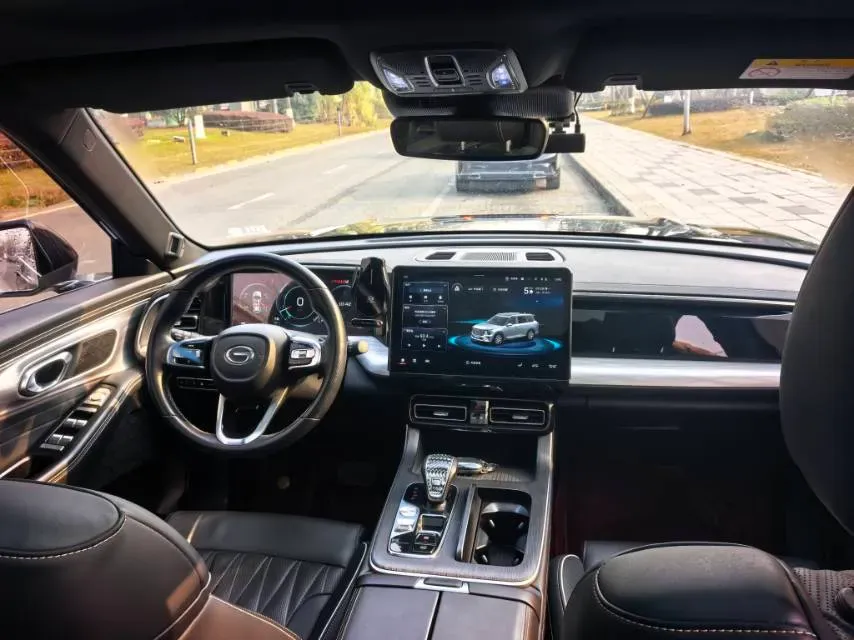 2022 GAC Trumpchi GS8 2.0T 252HP L4 8AT,autocango,china used car exporter,china ev exporter,chinese used car exporter,chinese used ev exporter