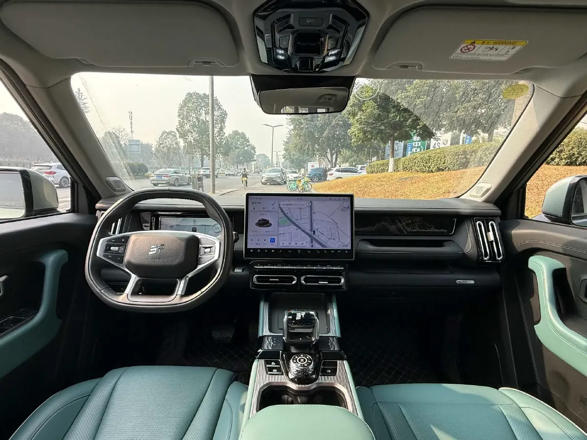 2025 Jetour Traveller 2.0T 254HP L4 7DCT,autocango,china used car exporter,china ev exporter,chinese used car exporter,chinese used ev exporter