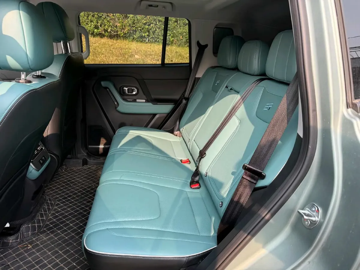 2025 Jetour Traveller 2.0T 254HP L4 7DCT,autocango,china used car exporter,china ev exporter,chinese used car exporter,chinese used ev exporter