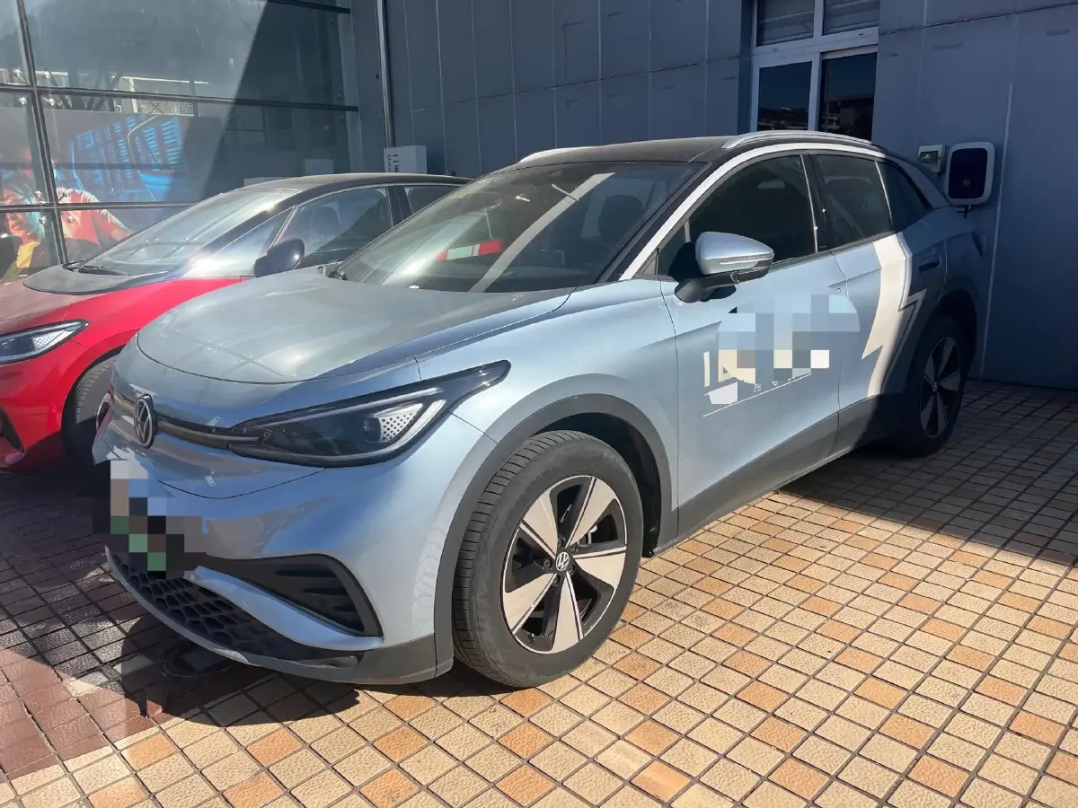 2025 Volkswagen ID.4 X BEV 52.8KWH