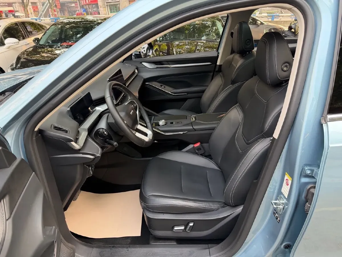 2022 Haval H6 1.5T 154HP L4 2DHT Hybrid 1.7KWH,autocango,china used car exporter,china ev exporter,chinese used car exporter,chinese used ev exporter