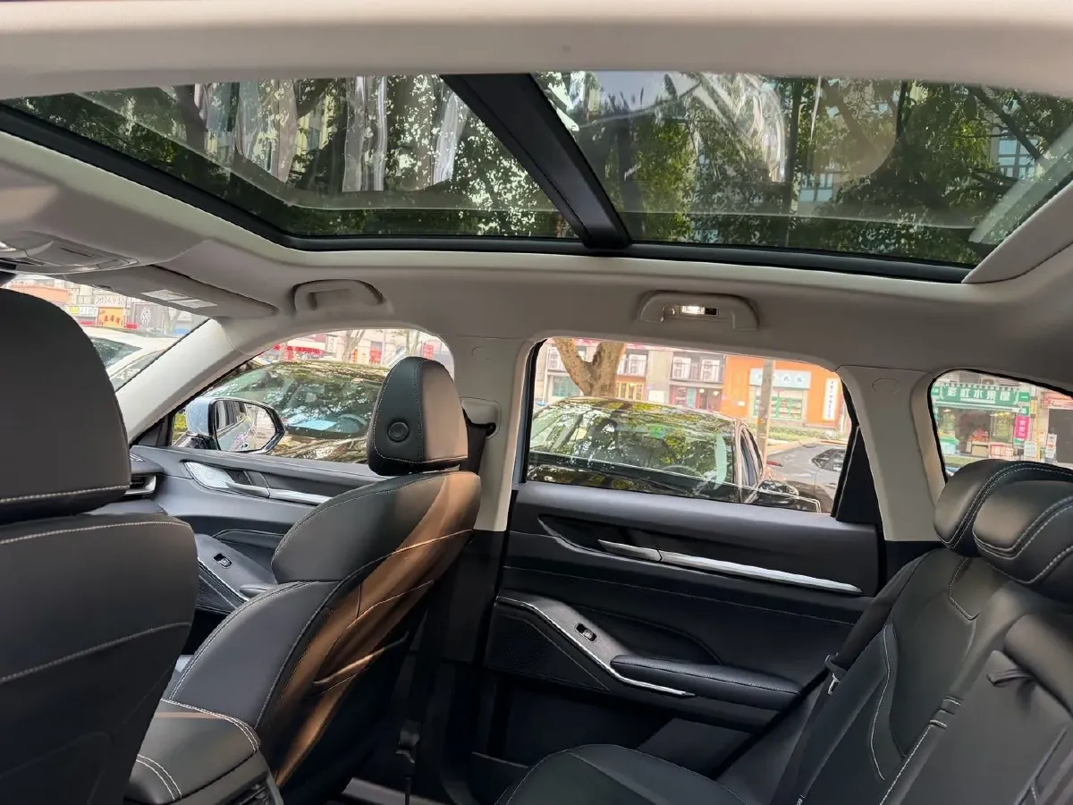 2022 Haval H6 1.5T 154HP L4 2DHT Hybrid 1.7KWH,autocango,china used car exporter,china ev exporter,chinese used car exporter,chinese used ev exporter