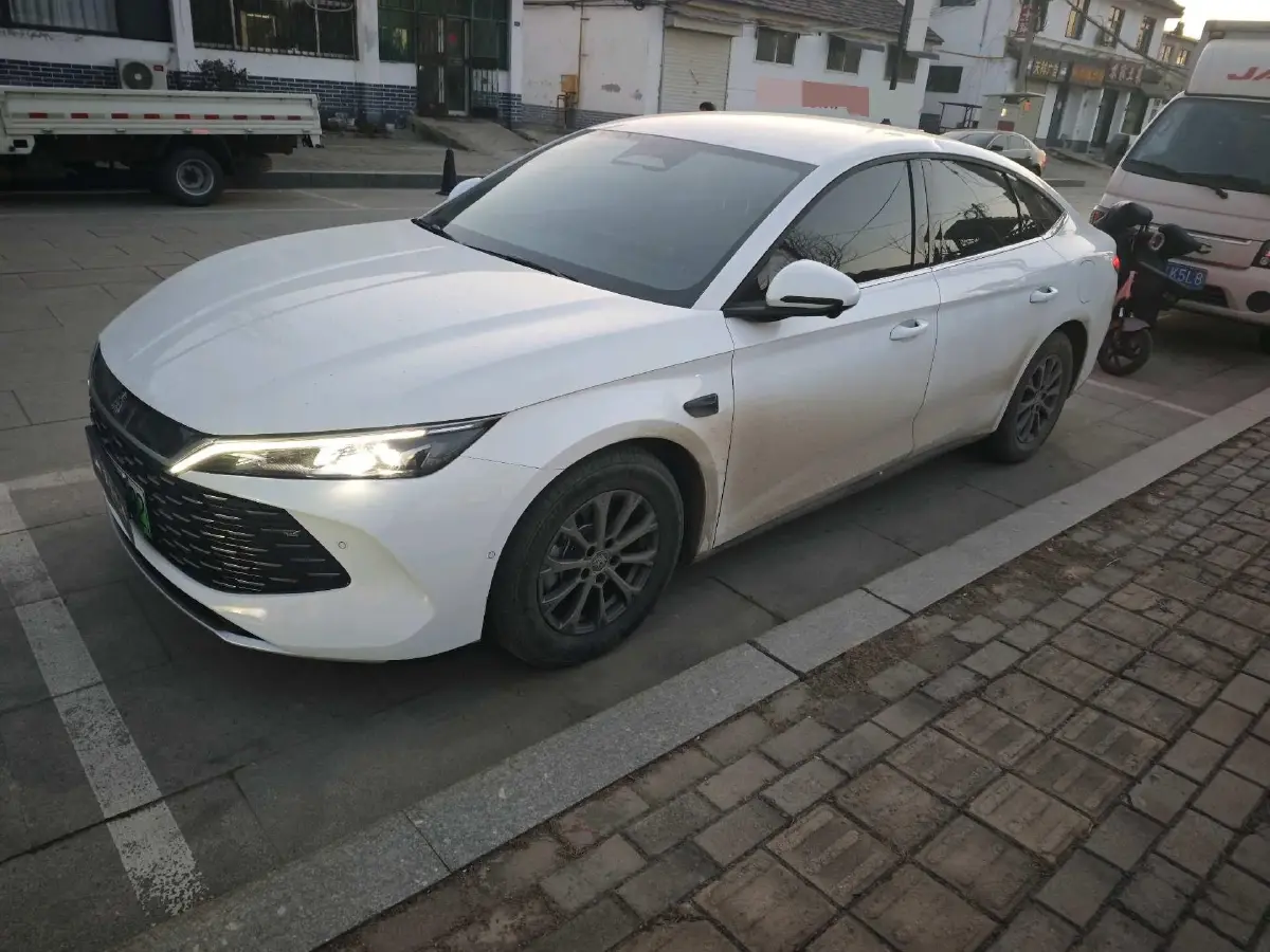 2025 BYD QinL 1.5L 101HP L4 E-CVT PHEV 10.08KWH