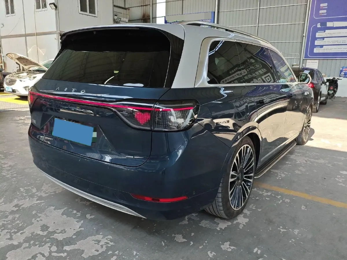 2024 AITO AITO M9 1.5T 152HP L4 REEV 42KWH,autocango,china used car exporter,china ev exporter,chinese used car exporter,chinese used ev exporter