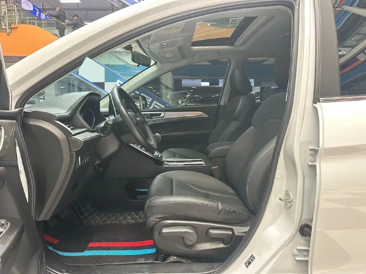 2023 Haval M6 1.5T 150HP L4 6MT,autocango,china used car exporter,china ev exporter,chinese used car exporter,chinese used ev exporter