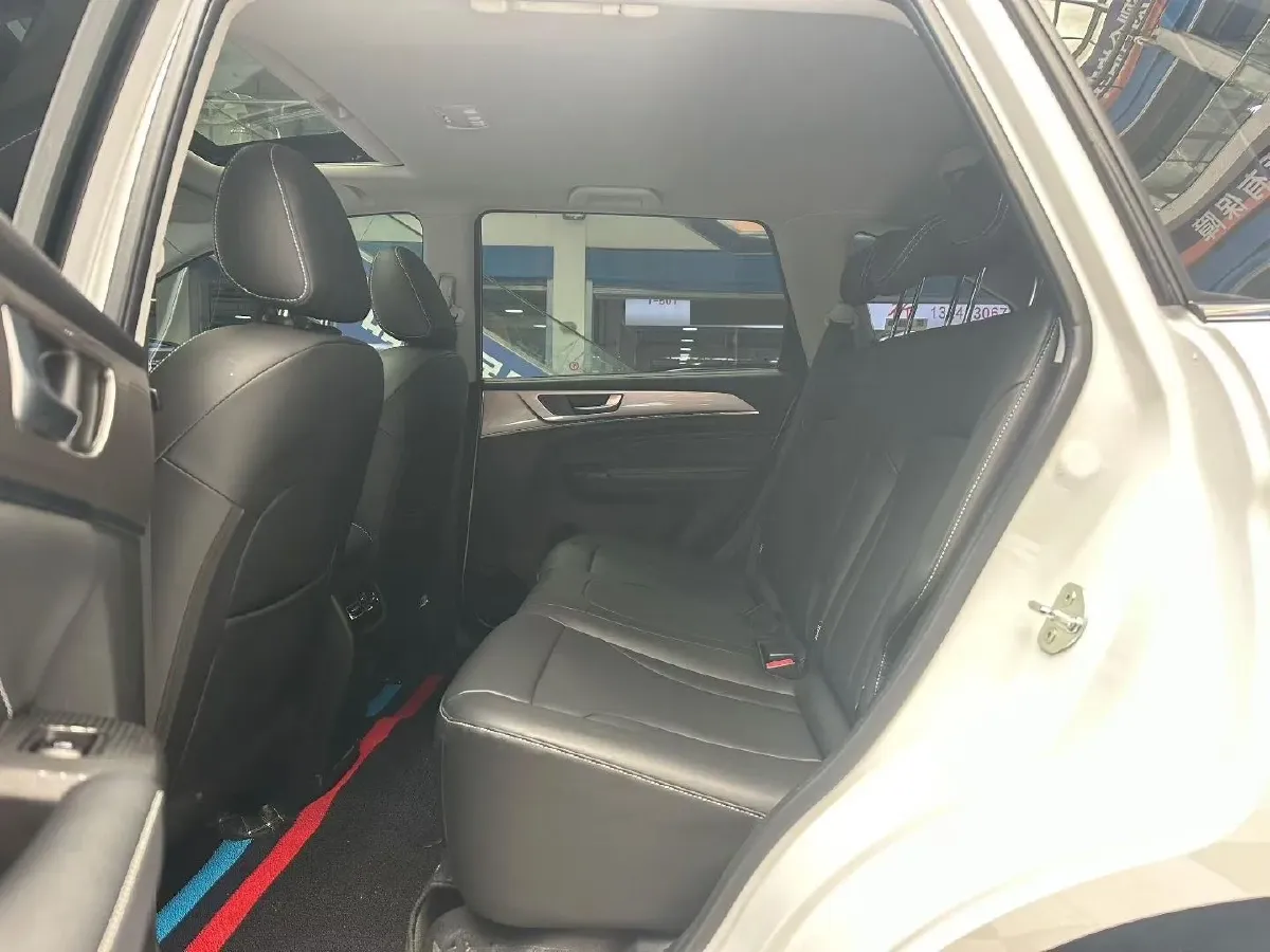 2023 Haval M6 1.5T 150HP L4 6MT,autocango,china used car exporter,china ev exporter,chinese used car exporter,chinese used ev exporter