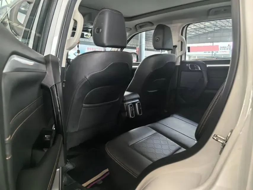 2022 Haval Dargo 1.5T 184HP L4 7DCT,autocango,china used car exporter,china ev exporter,chinese used car exporter,chinese used ev exporter