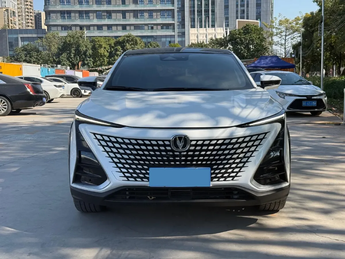 2023 ChangAn UNI-T 1.5T 188HP L4 7DCT,autocango,china used car exporter,china ev exporter,chinese used car exporter,chinese used ev exporter