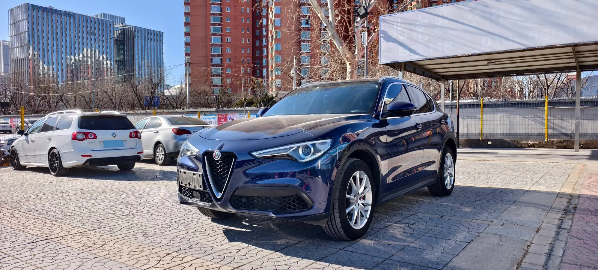 2017 Alfa Romeo Stelvio 2.0T 280HP L4 8AT