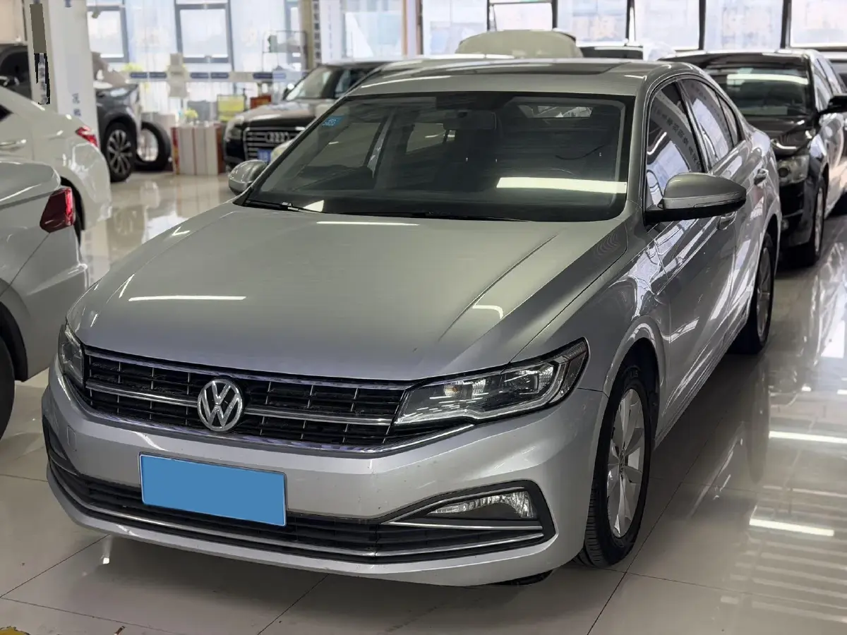 2020 Volkswagen Bora 1.5L 113HP L4 6AT