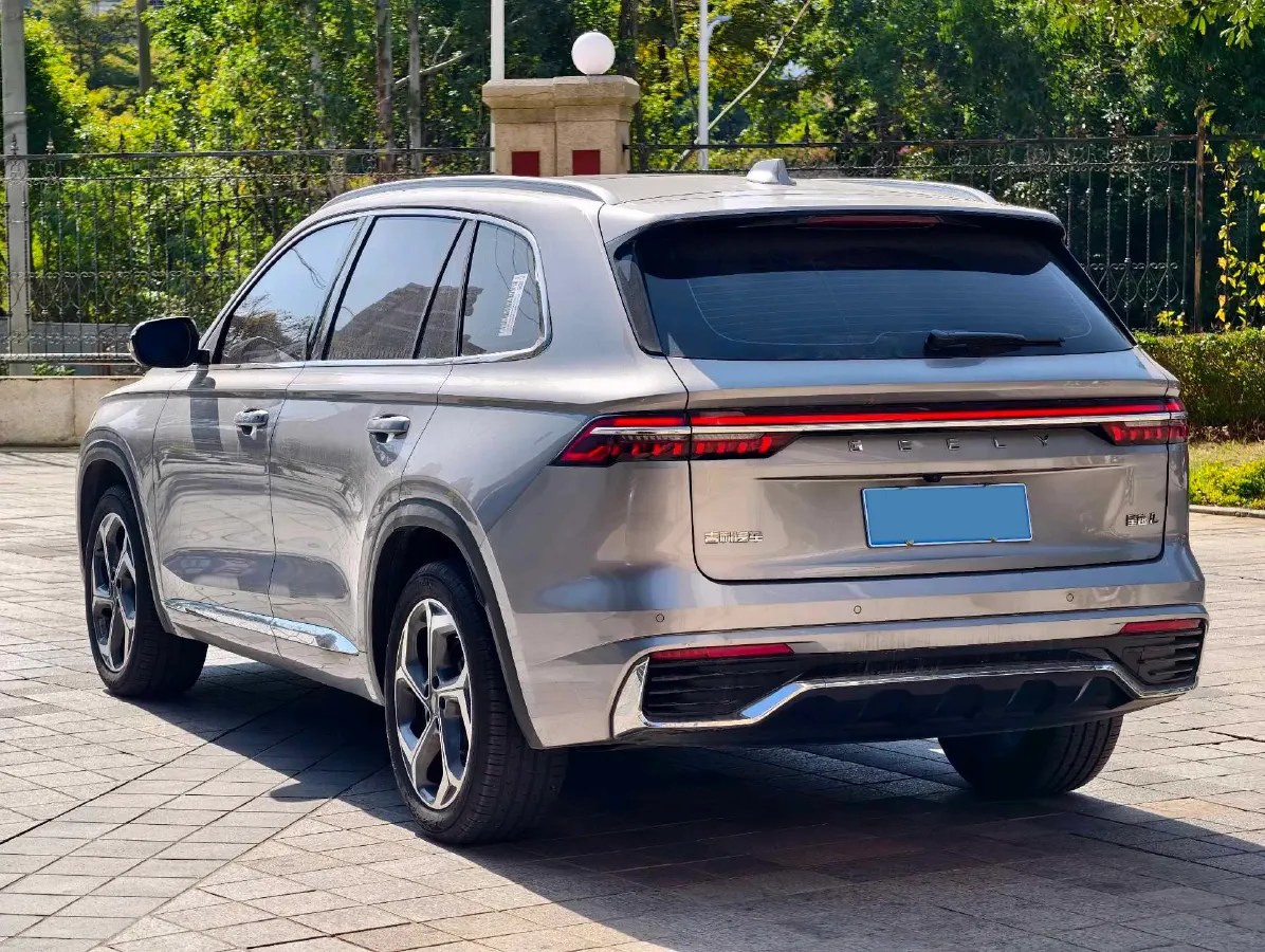 2024 Geely Monjaro 2.0T 218HP L4 7DCT,autocango,china used car exporter,china ev exporter,chinese used car exporter,chinese used ev exporter