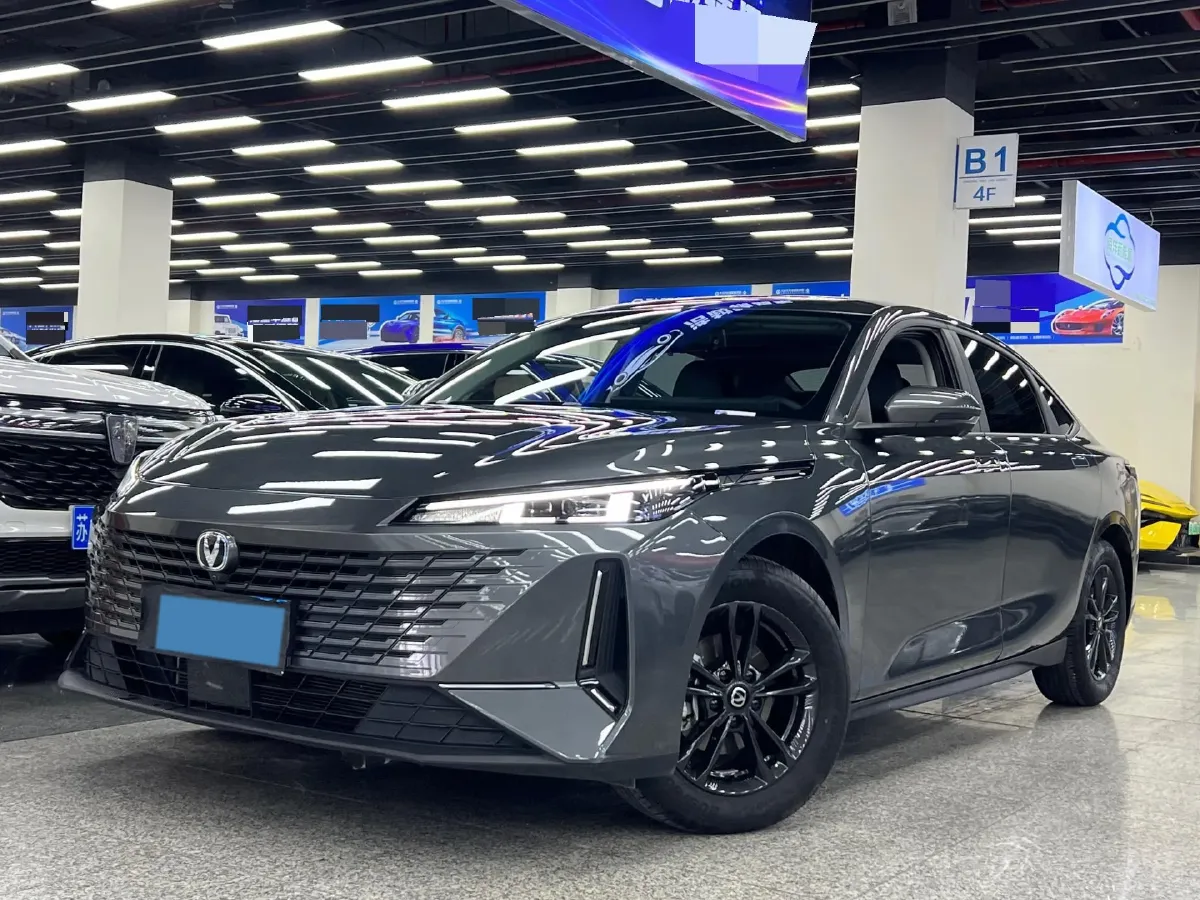 2023 ChangAn Lamore 1.5T 170HP L4 7DCT,autocango,china used car exporter,china ev exporter,chinese used car exporter,chinese used ev exporter