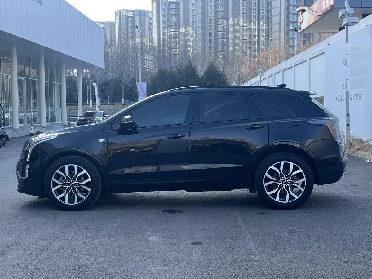 2022 Cadillac XT5 2.0T 237HP L4 9AT,autocango,china used car exporter,china ev exporter,chinese used car exporter,chinese used ev exporter