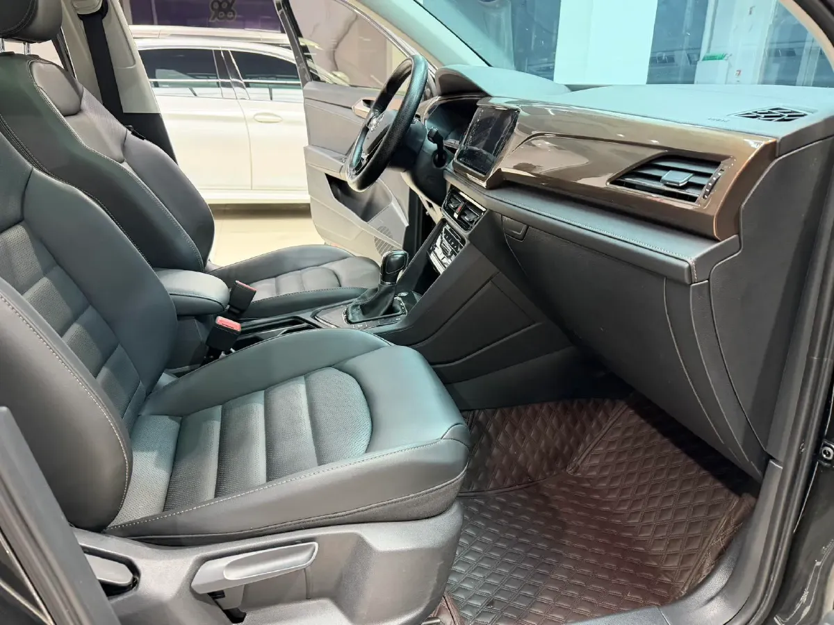 2021 Volkswagen Tharu 1.4T 150HP L4 7DCT,autocango,china used car exporter,china ev exporter,chinese used car exporter,chinese used ev exporter