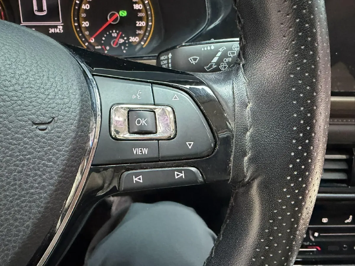 2021 Volkswagen Tharu 1.4T 150HP L4 7DCT,autocango,china used car exporter,china ev exporter,chinese used car exporter,chinese used ev exporter