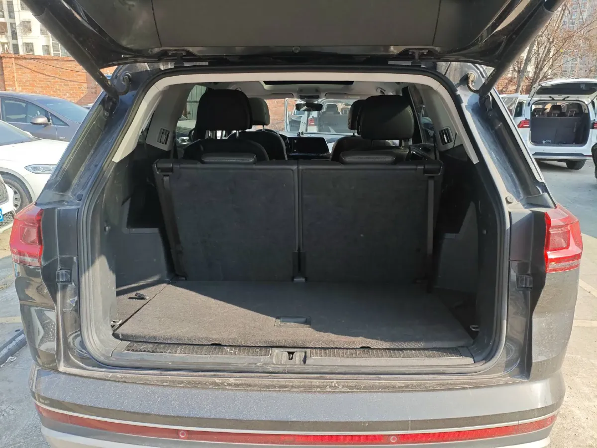 2021 Volkswagen Talagon 2.0T 220HP L4 7DCT,autocango,china used car exporter,china ev exporter,chinese used car exporter,chinese used ev exporter