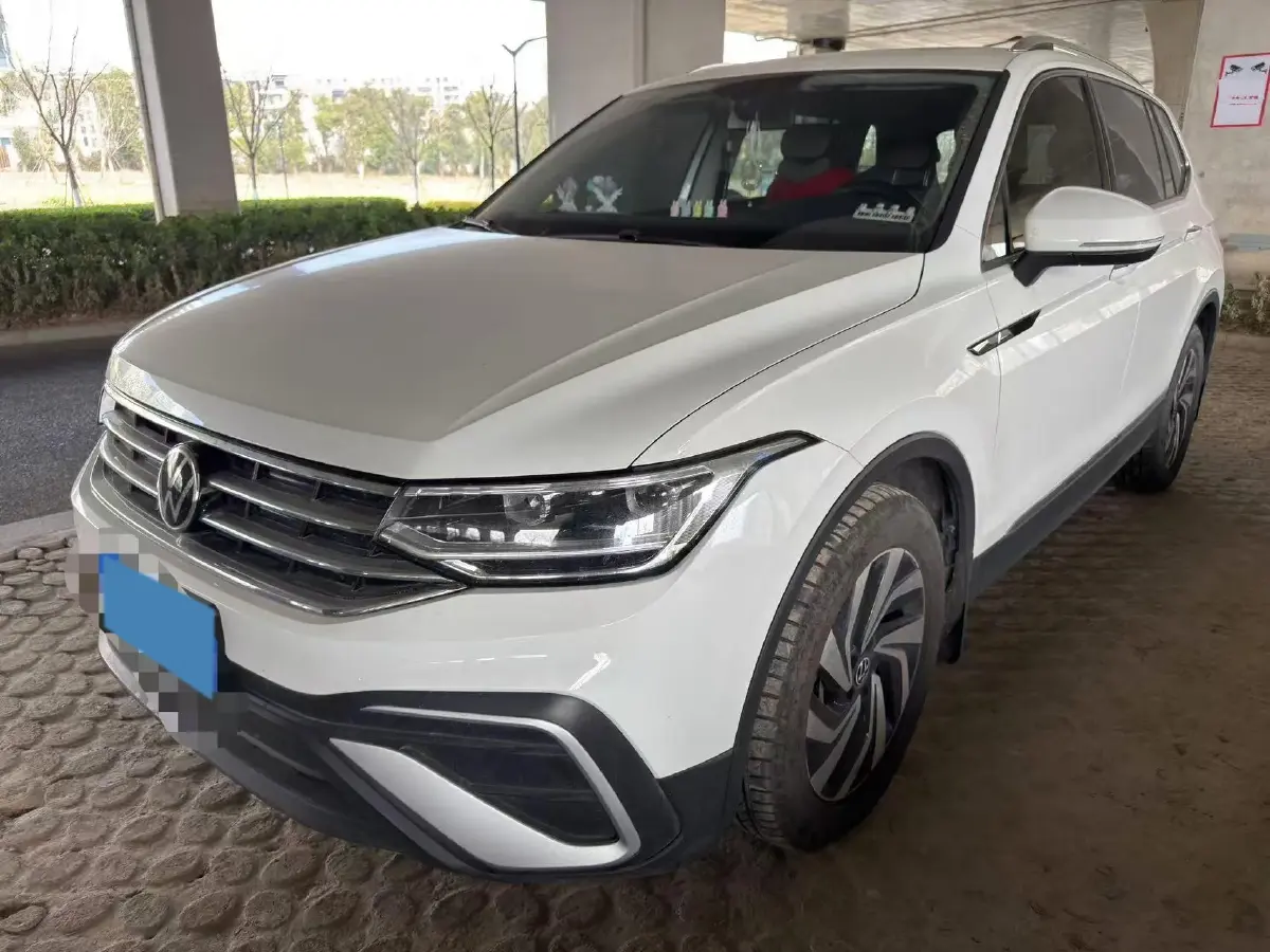 2023 Volkswagen Tiguan L 1.5T 160HP L4 7DCT