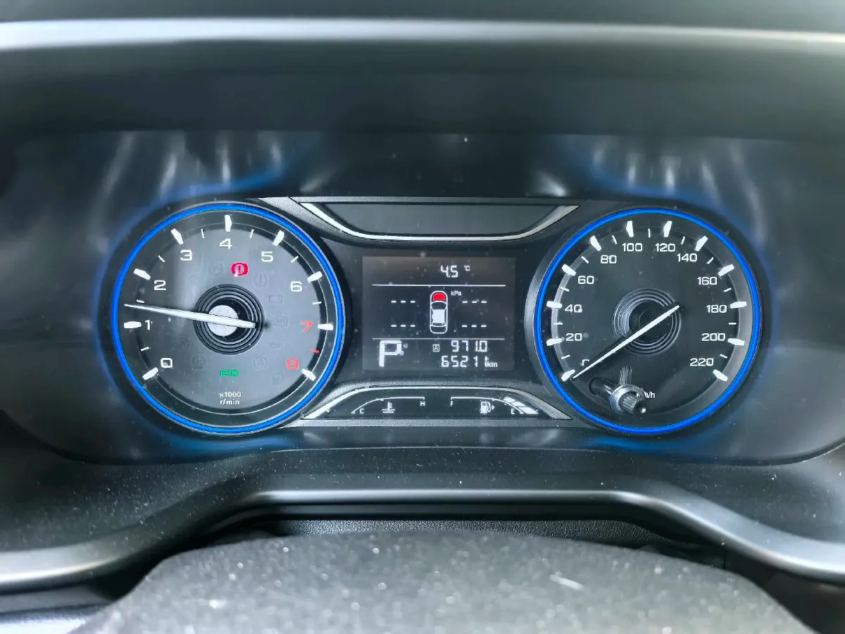 2020 GAC Trumpchi GS3 1.5T 163HP L3 7DCT,autocango,china used car exporter,china ev exporter,chinese used car exporter,chinese used ev exporter