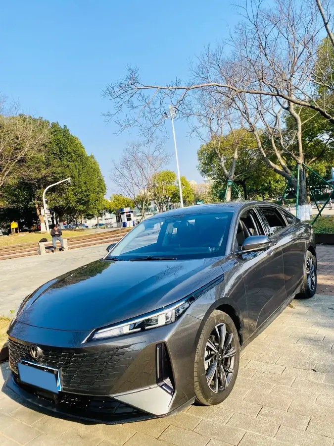 2023 ChangAn Oshan Z6 1.5T 188HP L4 7DCT