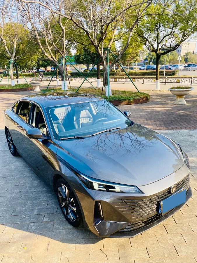 2023 ChangAn Oshan Z6 1.5T 188HP L4 7DCT,autocango,china used car exporter,china ev exporter,chinese used car exporter,chinese used ev exporter