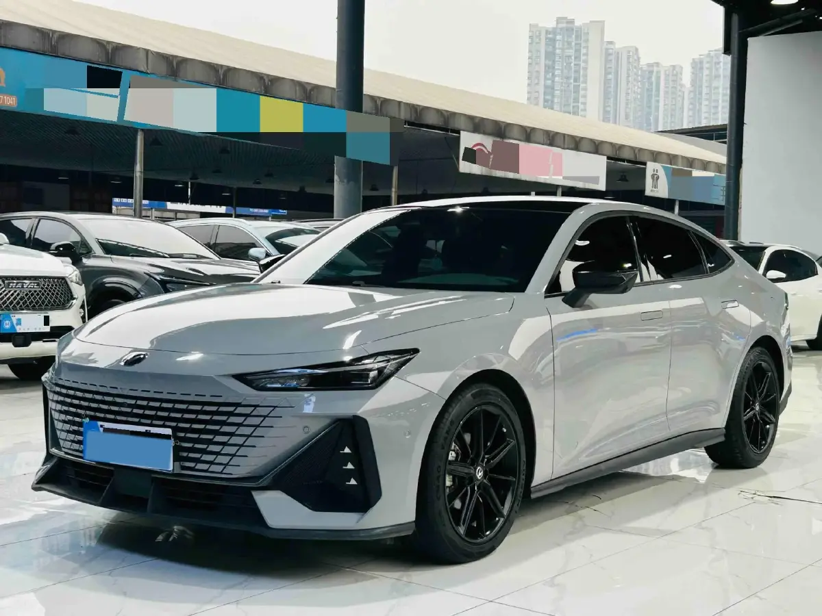 2022 ChangAn UNI-V 1.5T 188HP L4 7DCT